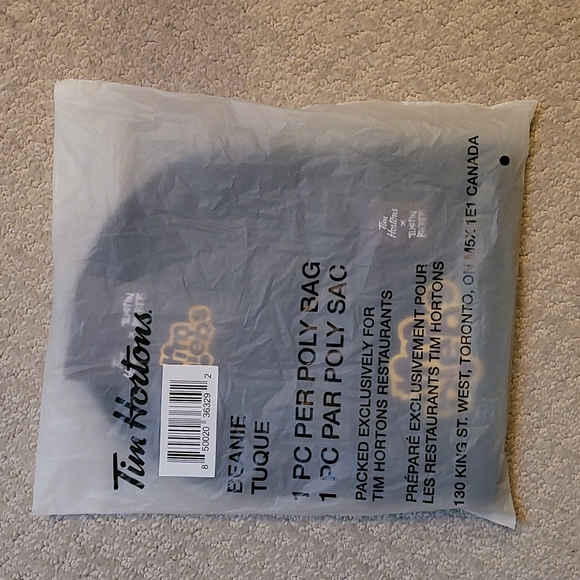 NWT - Tim Biebs Toque/hat/beanie - Picture 5 of 6